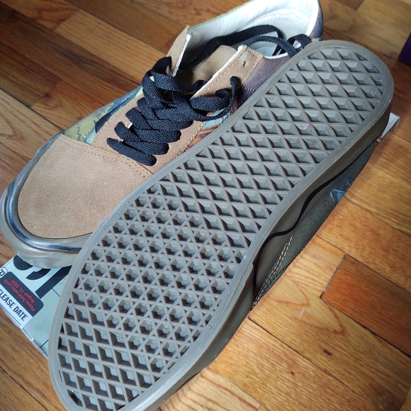 9 1/2 Salvador Dali vans - Picture 3 of 4